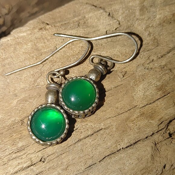 Vintage Sterling Silver Green Glass Dangle Earrings Round Bezel Settings Boho - Picture 7 of 13